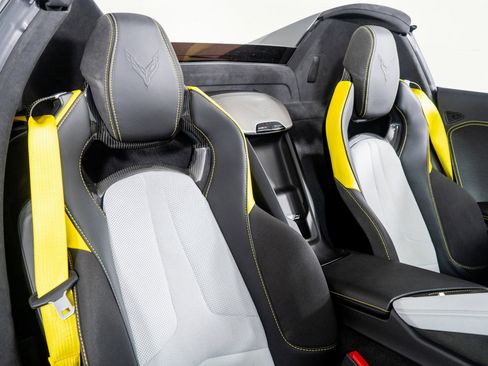 Used 2022 Chevrolet Corvette Stingray Premium Conv RWD image 31
