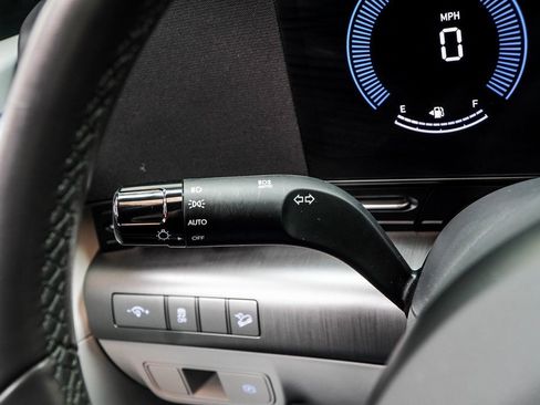 Used 2025 Hyundai Kona SEL image 43