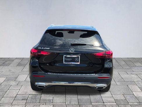 Certified 2025 Mercedes-Benz GLA 250 image 6