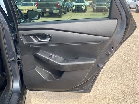 Used 2023 Honda Accord EX image 12