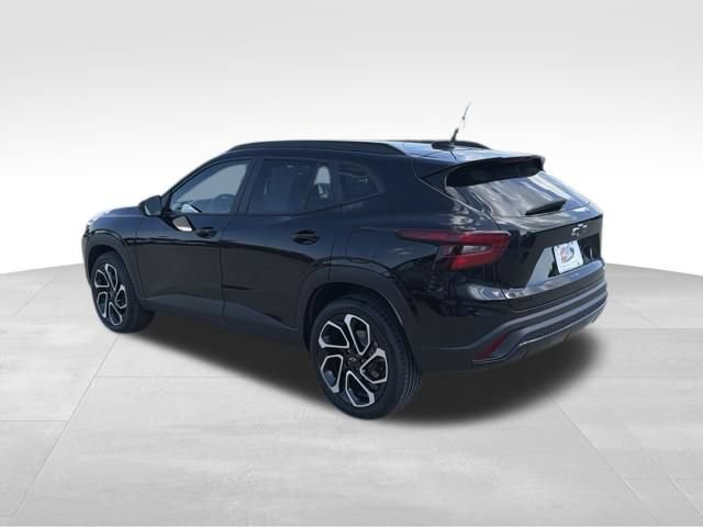 Certified 2024 Chevrolet Trax RS w/ Sunroof Package FWD image 3
