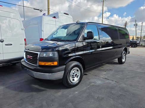 Used 2023 GMC Savana 3500 Extended w/ Driver Convenience Package image 32
