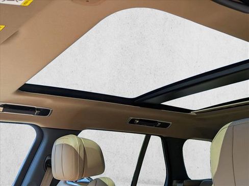 New 2026 Land Rover Range Rover SE AWD/4WD image 15