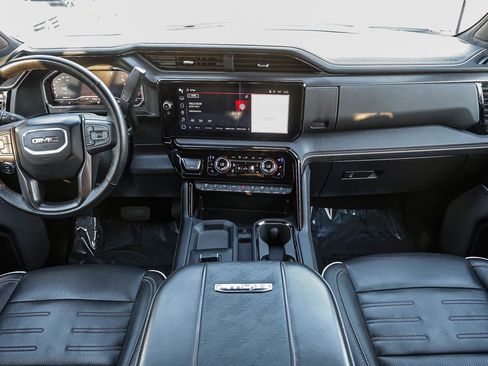 Used 2025 GMC Sierra 2500 AT4X w/ Snow Plow Prep/Camper Package image 10