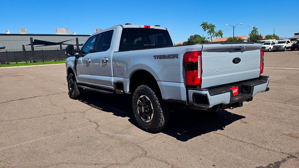 Used 2024 Ford F250 Lariat w/ Lariat Ultimate Package AWD/4WD image 8