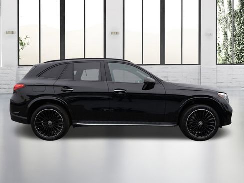 Certified 2025 Mercedes-Benz GLC 300 image 6