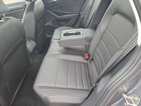 Used 2024 Volkswagen Jetta SE image 12