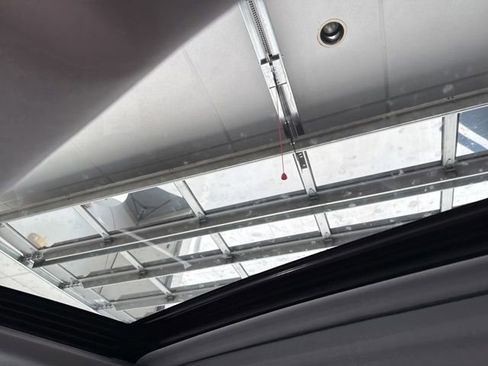 New 2026 Toyota Highlander XLE image 26