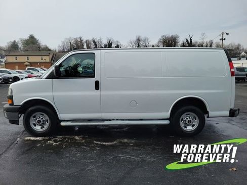 Used 2024 GMC Savana 2500 w/ Driver Convenience Package image 4