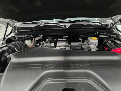 Used 2024 RAM 2500 Laramie AWD/4WD image 14