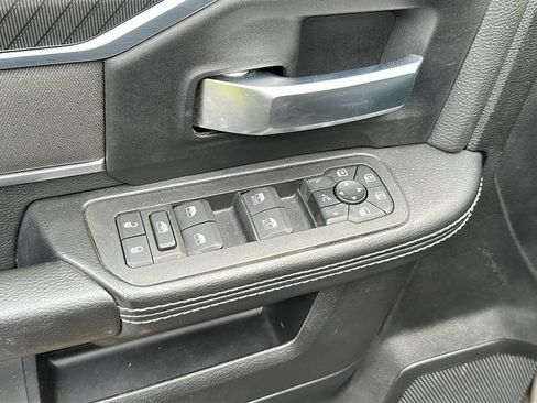 Used 2025 RAM 2500 Big Horn AWD/4WD image 6