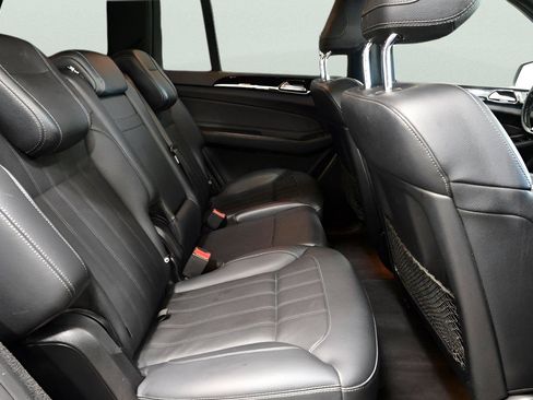 Used 2019 Mercedes-Benz GLS 450 4MATIC w/ Premium 1 Package image 19