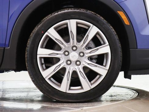 Used 2023 Cadillac XT4 Premium Luxury w/ Cold Weather Package AWD/4WD image 5