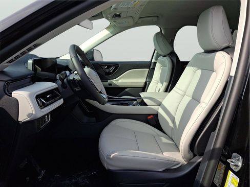 New 2026 Lincoln Aviator AWD image 11