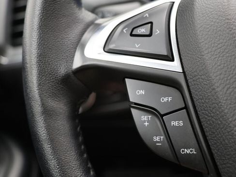 Used 2023 Ford Edge Titanium AWD/4WD image 19