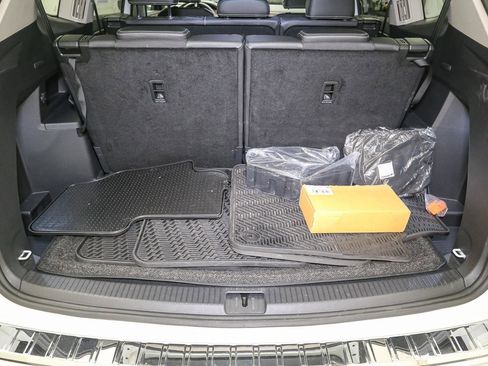 Certified 2024 Volkswagen Atlas SE AWD/4WD image 15