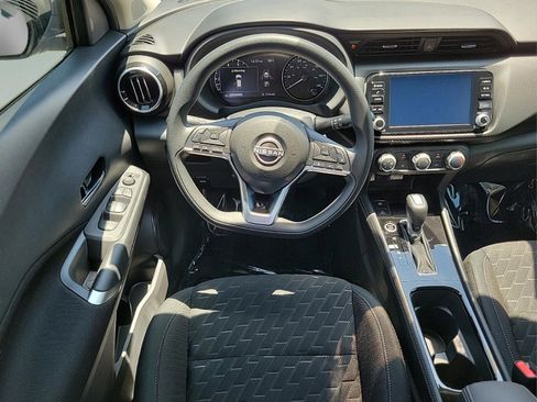 New 2024 Nissan Kicks SV image 15