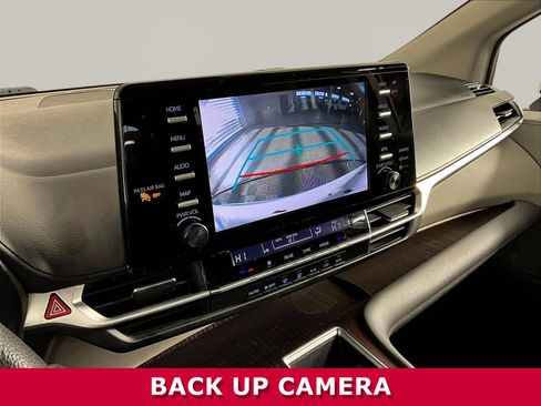 Used 2022 Toyota Sienna LE FWD image 13