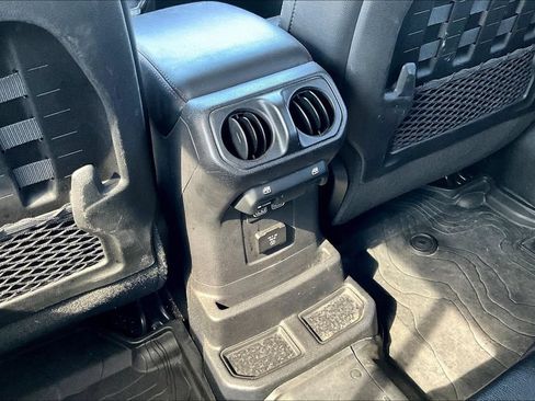 Used 2021 Jeep Wrangler Unlimited Rubicon AWD/4WD image 25