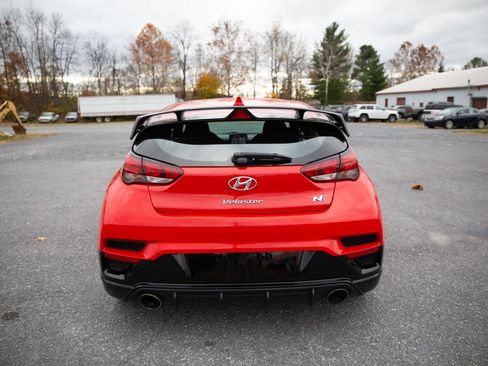Used 2019 Hyundai Veloster N N image 5