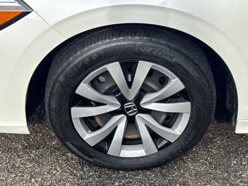 Used 2023 Honda Civic LX image 2