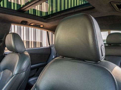 Used 2021 Audi Q8 Prestige w/ Prestige Package image 19