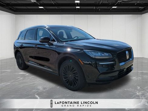 Certified 2022 Lincoln Corsair Reserve w/ Equipment Group 201A AWD/4WD image 7