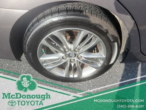 Used 2017 Toyota Camry SE FWD image 21
