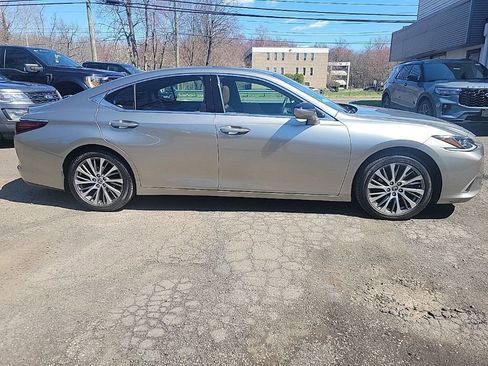 Used 2019 Lexus ES 350 w/ Premium Package image 8