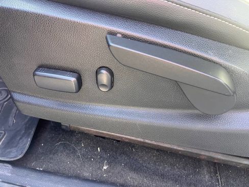 Used 2016 Chevrolet Colorado Z71 image 15