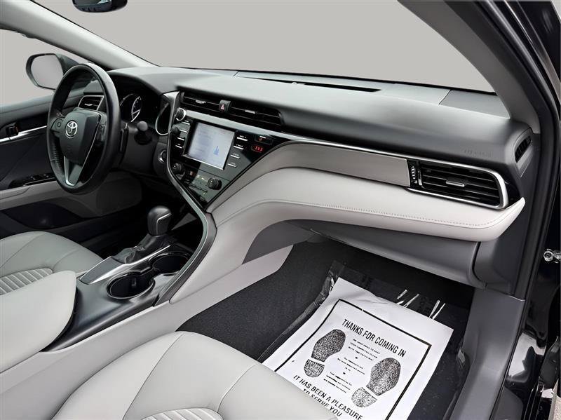 Used 2019 Toyota Camry SE w/ Convenience Package FWD image 32