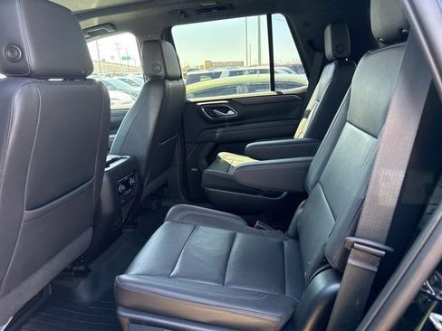 Used 2022 Chevrolet Tahoe Z71 w/ Luxury Package image 6