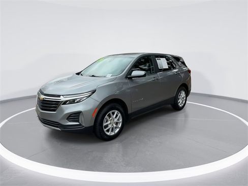 Used 2024 Chevrolet Equinox LT image 4