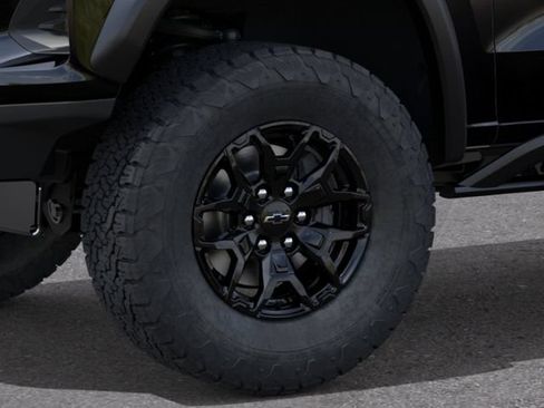 New 2026 Chevrolet Colorado ZR2 w/ Midnight Edition AWD/4WD image 9