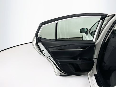 Used 2025 Toyota Camry LE image 27