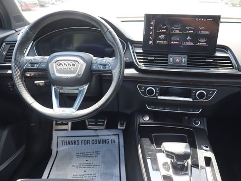 Used 2022 Audi SQ5 Premium Plus w/ Premium Plus Package AWD/4WD image 12
