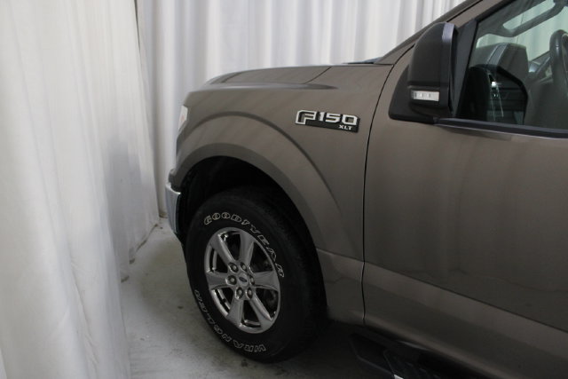 Used 2020 Ford F150 XLT w/ Equipment Group 302A Luxury AWD/4WD image 32