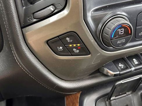 Used 2018 Chevrolet Silverado 2500 High Country w/ Duramax Plus Package AWD/4WD image 34