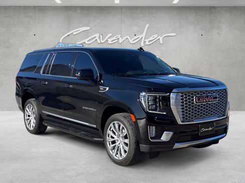 Used 2024 GMC Yukon XL Denali image 2