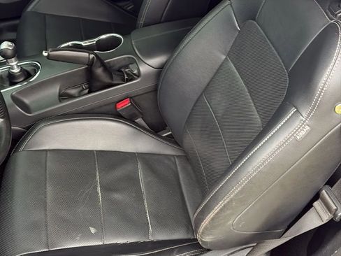 Used 2017 Ford Mustang GT Premium w/ GT Performance Package image 9