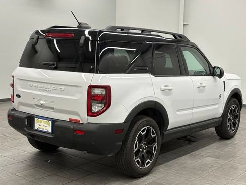 Used 2025 Ford Bronco Sport Outer Banks w/ Outer Banks Tech Package+ AWD/4WD image 2