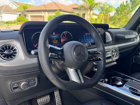 Used 2025 Mercedes-Benz G 550 image 37