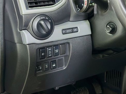 Used 2019 Nissan Titan PRO-4X w/ Pro-4x Convenience Package image 12