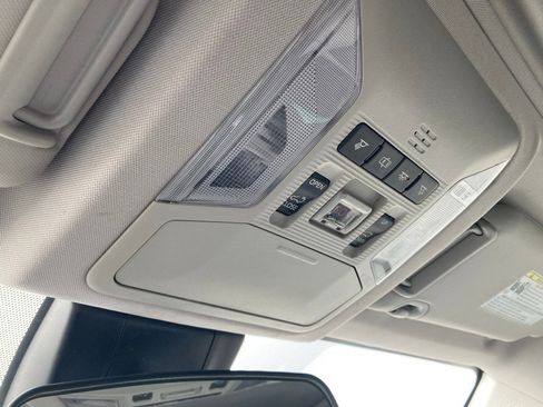 Used 2019 Toyota RAV4 XLE image 28