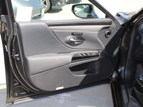 Certified 2025 Lexus ES 350 w/ Premium Package FWD image 11