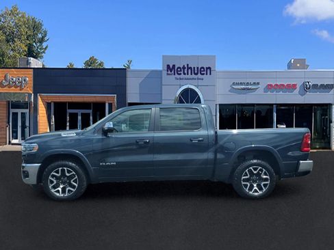 Used 2025 RAM 1500 Laramie AWD/4WD image 8