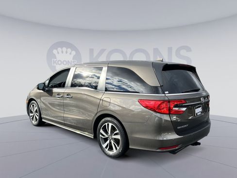 Used 2023 Honda Odyssey Touring image 4