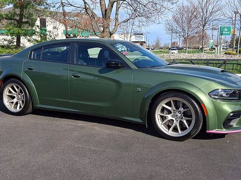 Used 2023 Dodge Charger Scat Pack RWD image 4