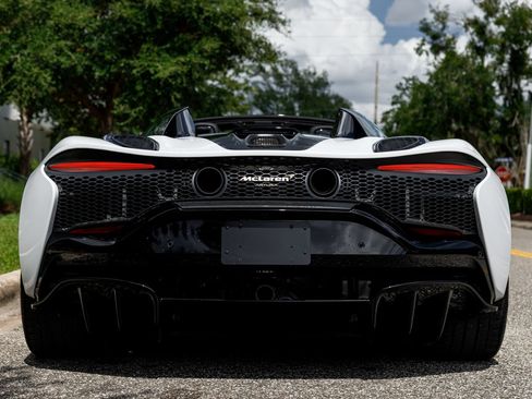 Used 2025 McLaren Artura Spider RWD image 11