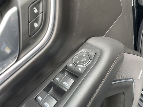 Used 2023 Chevrolet Suburban High Country AWD/4WD image 21